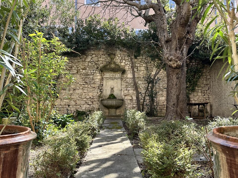 Villa i Pernes-les-Fontaines, Vaucluse - bilde 2