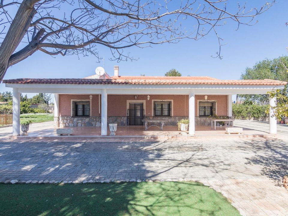 Villa in Redovan, Alicante - foto 1