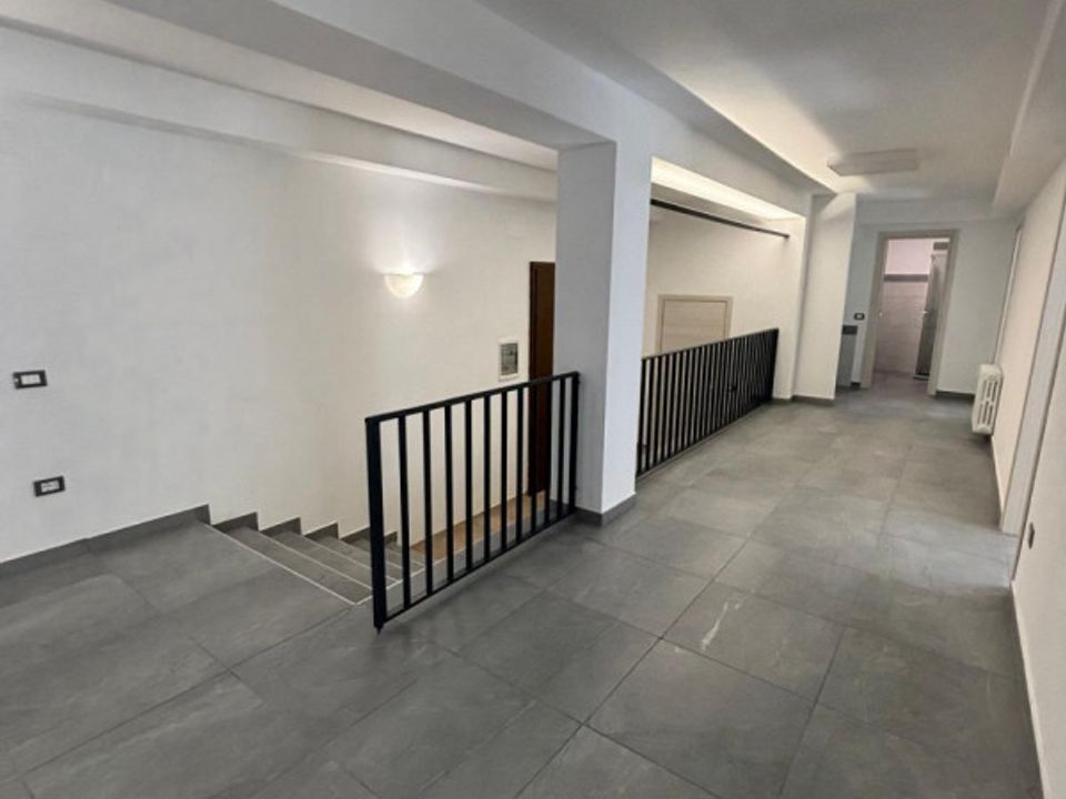 Erhvervsejendom i Rovigo, Rovigo - foto 1