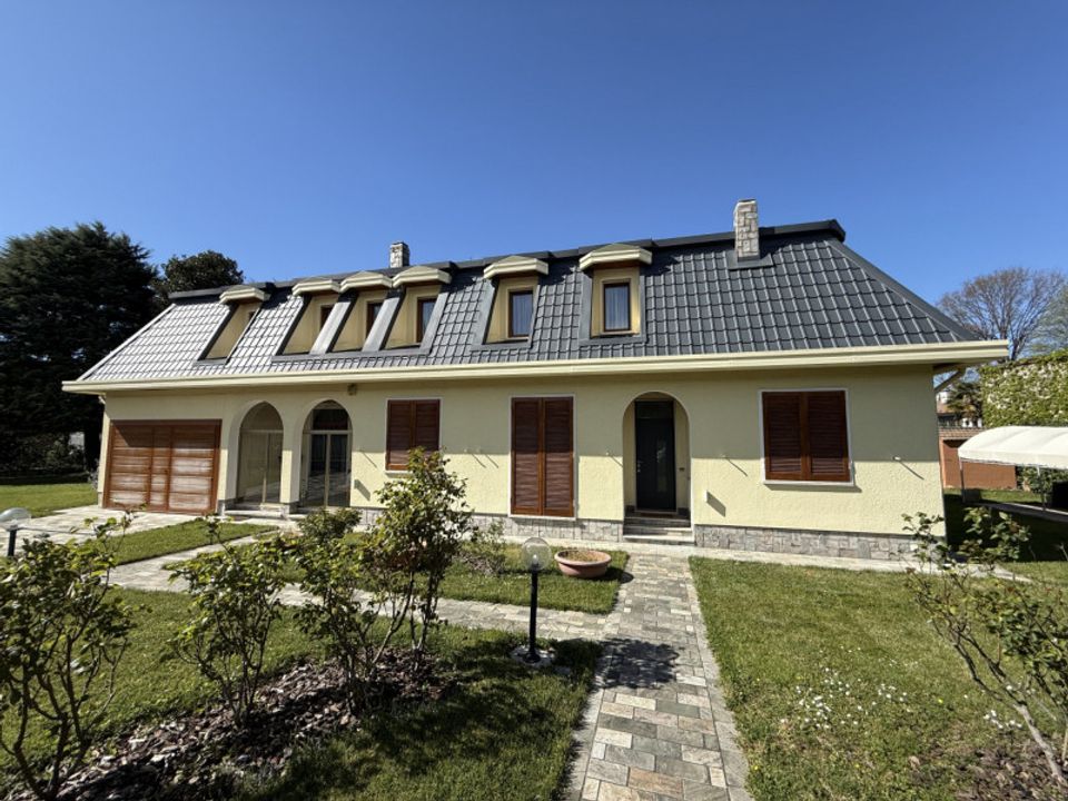 Villa i Trezzano sul Naviglio, Milan - foto 1