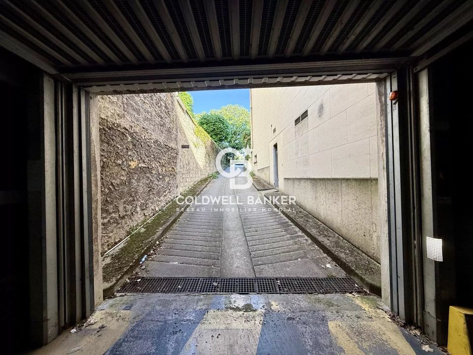 Garage i Neuilly-sur-Seine, Hauts-de-Seine - foto 4