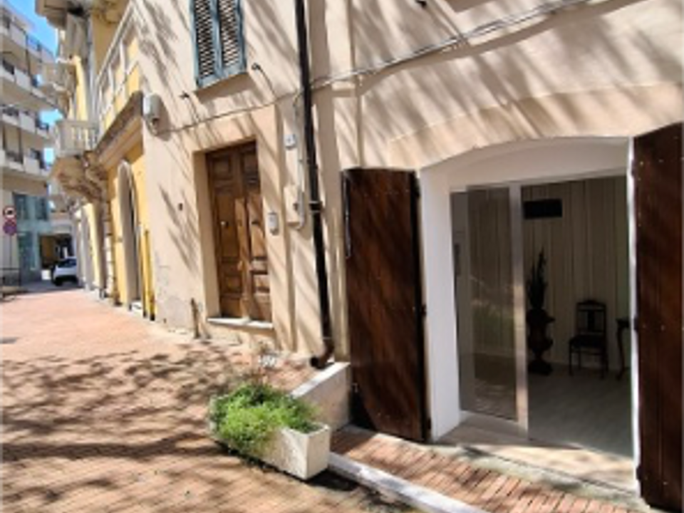 L'establiment comercial a Lanciano, Chieti - foto 2
