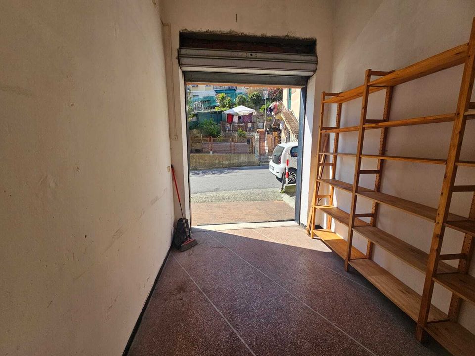 Garage i Genoa, Genoa - foto 4