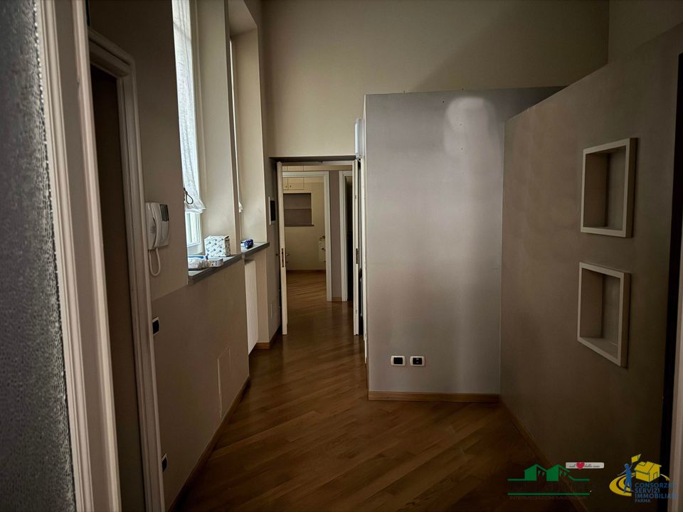 Erhvervsejendom i Parma, Parma - foto 2