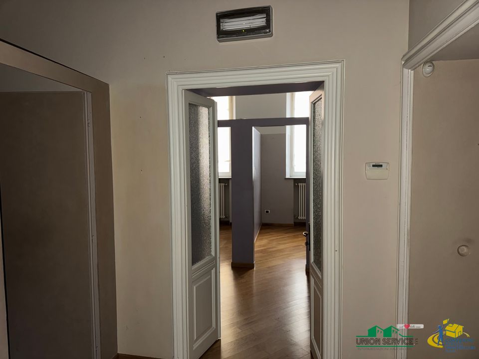 Erhvervsejendom i Parma, Parma - foto 3