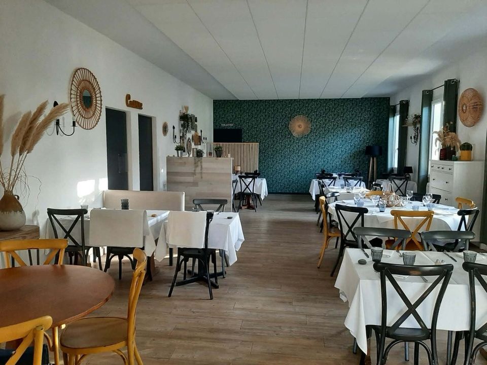 Erhvervsejendom i Saint-Andre-de-Cubzac, Gironde - foto 3