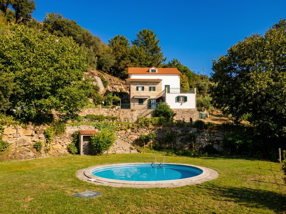 Farm hus i Penhalonga e Pacos de Gaiolo, Porto - foto 1