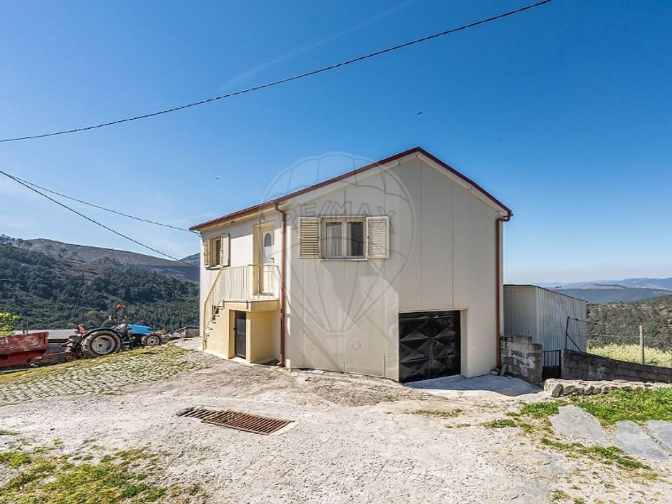 Villa - Mondim de Basto, Vila Real - photo 1