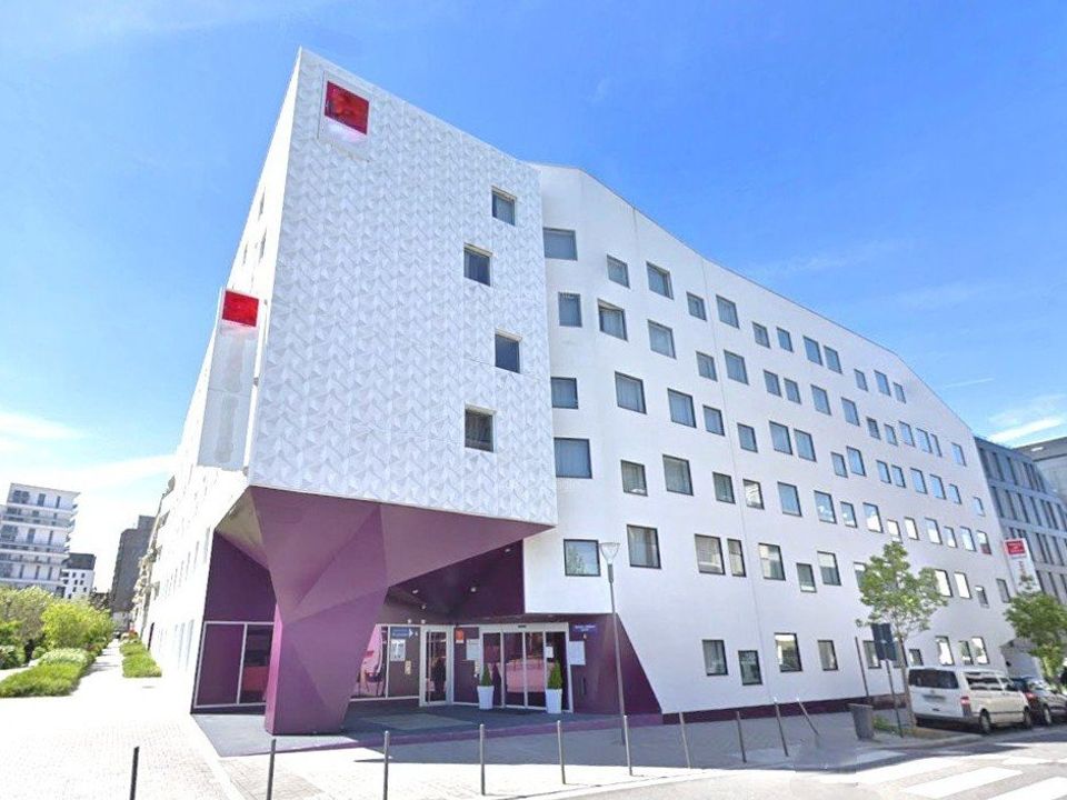 Erhvervsejendom i Massy, Essonne - foto 1