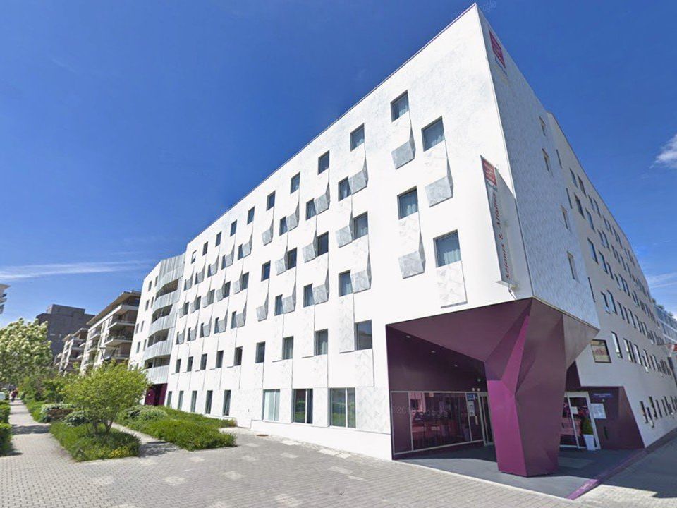 Erhvervsejendom i Massy, Essonne - foto 1