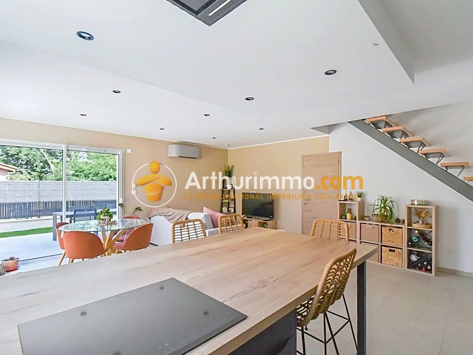 Villa i Bourgoin-Jallieu, Isere - foto 1