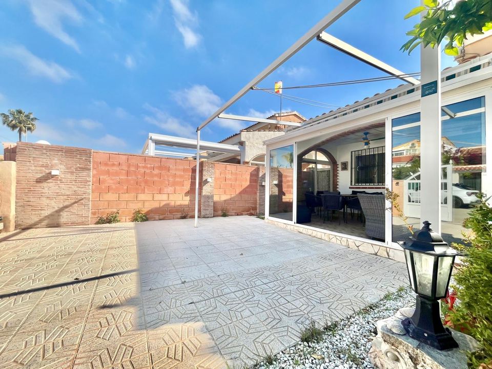 Villa i Orihuela Costa, Alicante - foto 1
