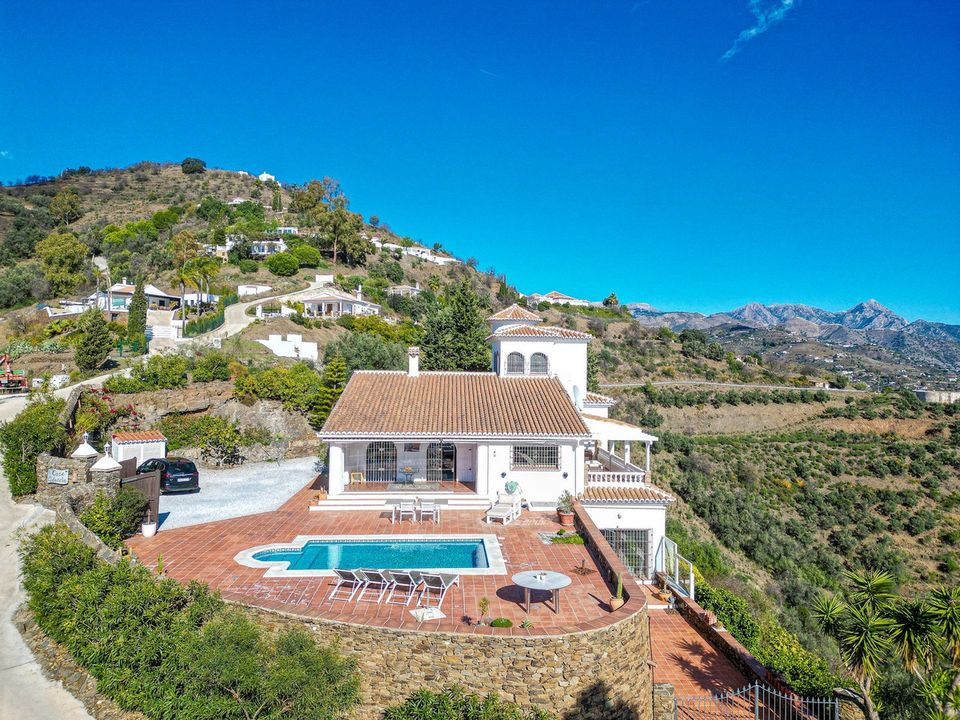Villa i Sayalonga, Malaga - foto 3