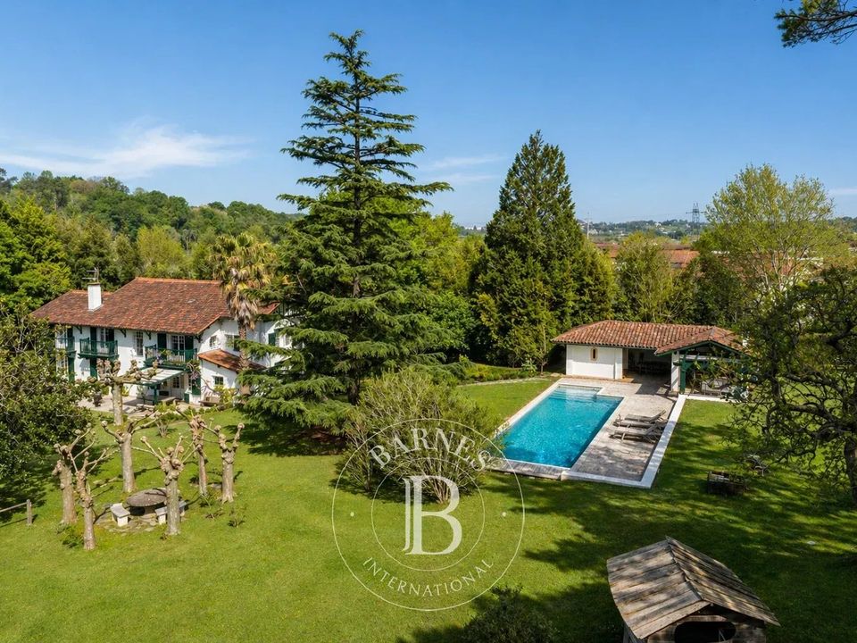 Villa i Ascain, Pyrenees-Atlantiques - bilde 1