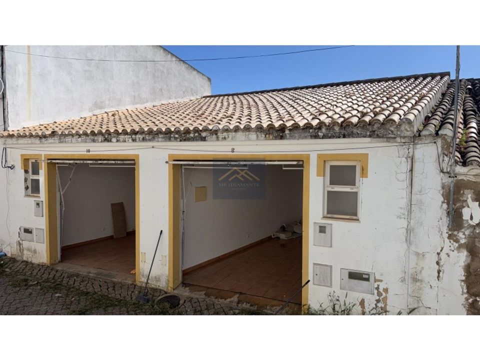 Garage i Barao de Sao Joao, Faro - foto 1