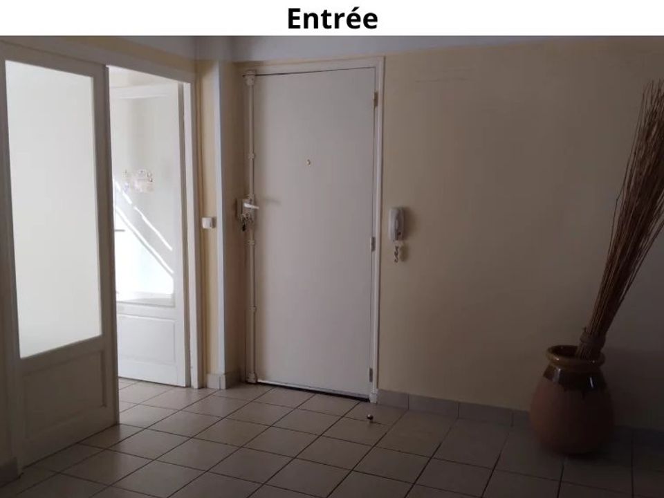 Erhvervsejendom i Aubagne en Provence, Bouches-du-Rhone - foto 1