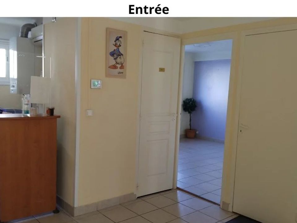 Erhvervsejendom i Aubagne en Provence, Bouches-du-Rhone - foto 2