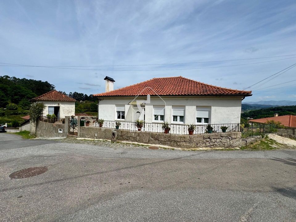 Byhus i Arcos de Valdevez, Viana do Castelo - foto 1