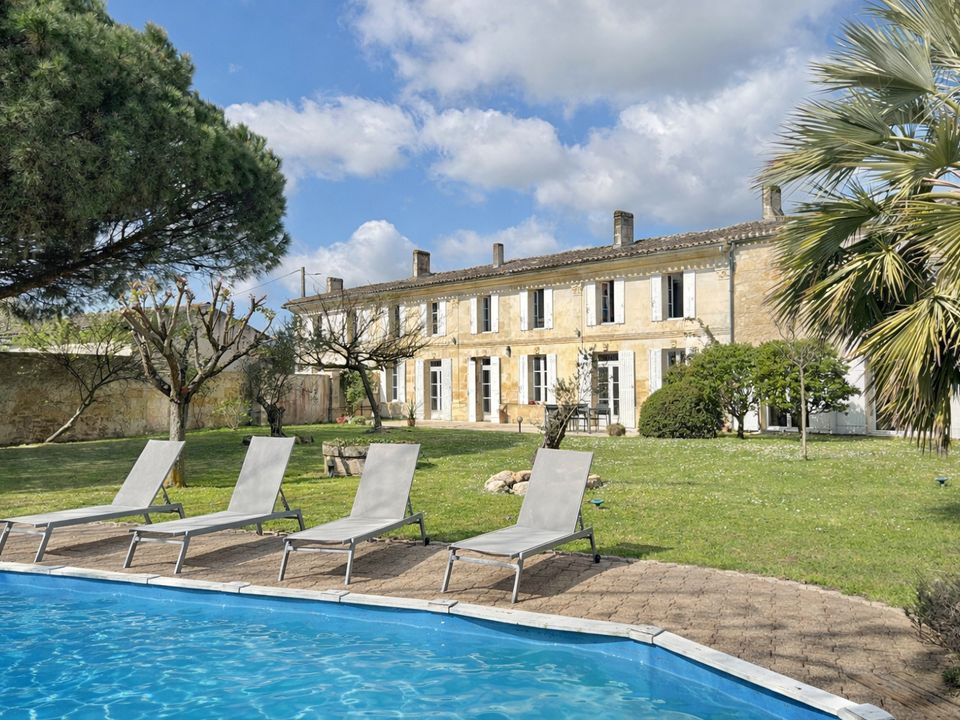Villa i Saint-Andre-de-Cubzac, Gironde - foto 1