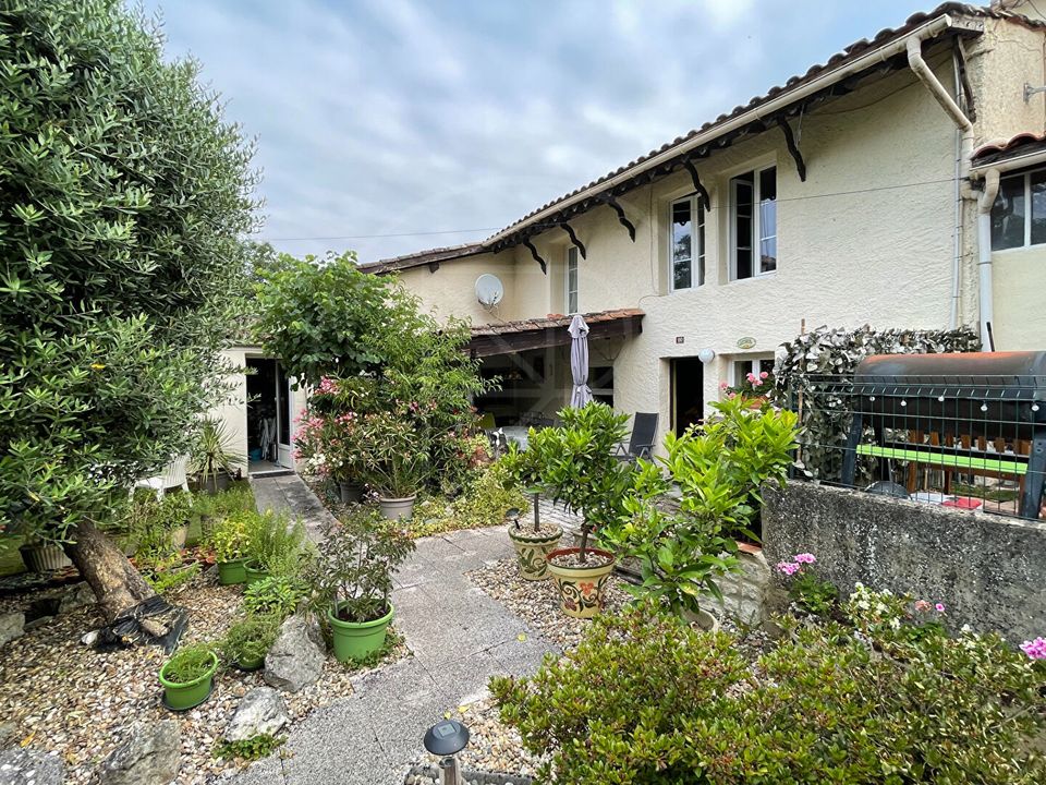 Villa en Loubes-Bernac, Lot-et-Garonne - foto 1