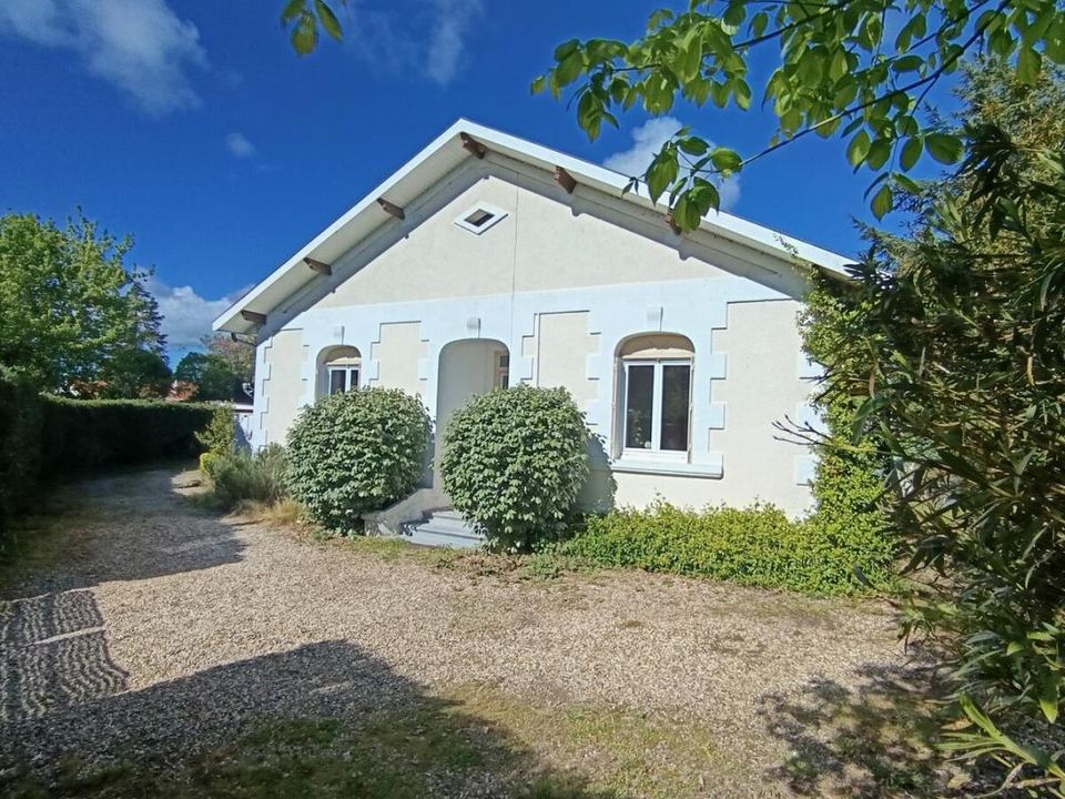 Villa i Saint-Seurin-sur-l'Isle, Gironde - bilde 2