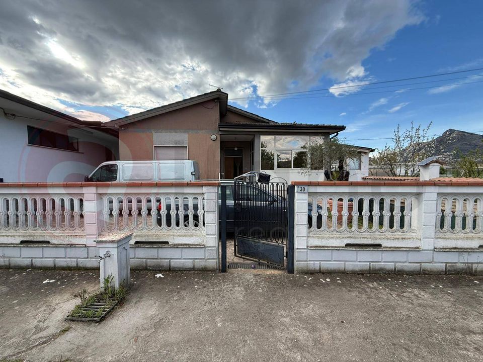 Villa i Castrocielo, Frosinone - foto 1