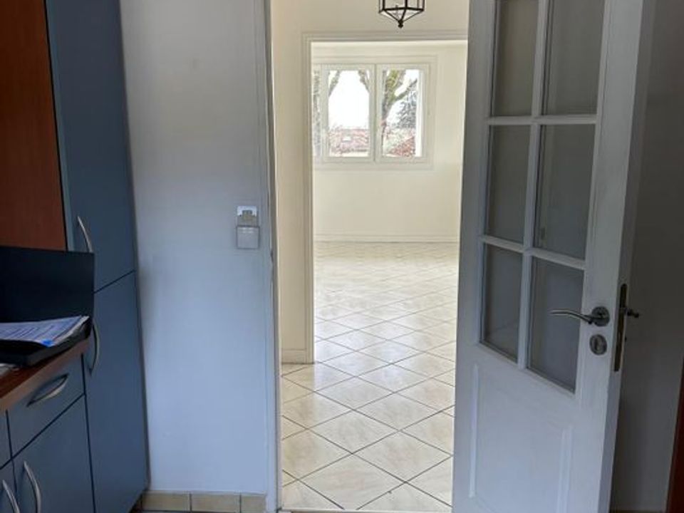 Apartment in Taverny, Val-d'Oise - photo 1