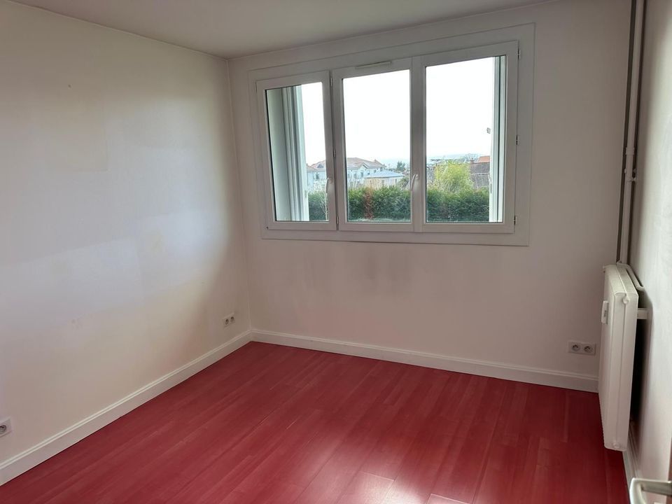 Apartment in Taverny, Val-d'Oise - photo 4