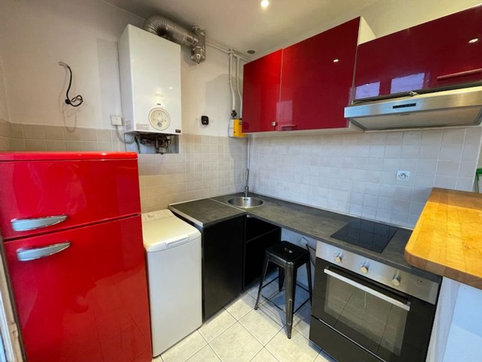 Apartment in Issy-les-Moulineaux, Hauts-de-Seine - photo 2
