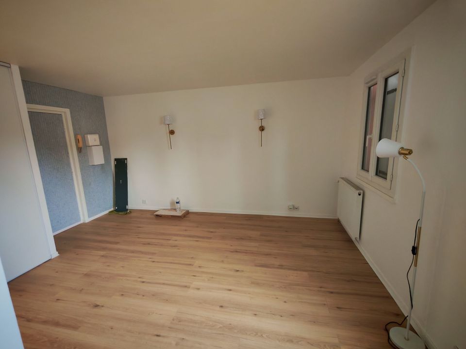 Estudi a Saint-Michel-sur-Orge, Essonne - foto 4