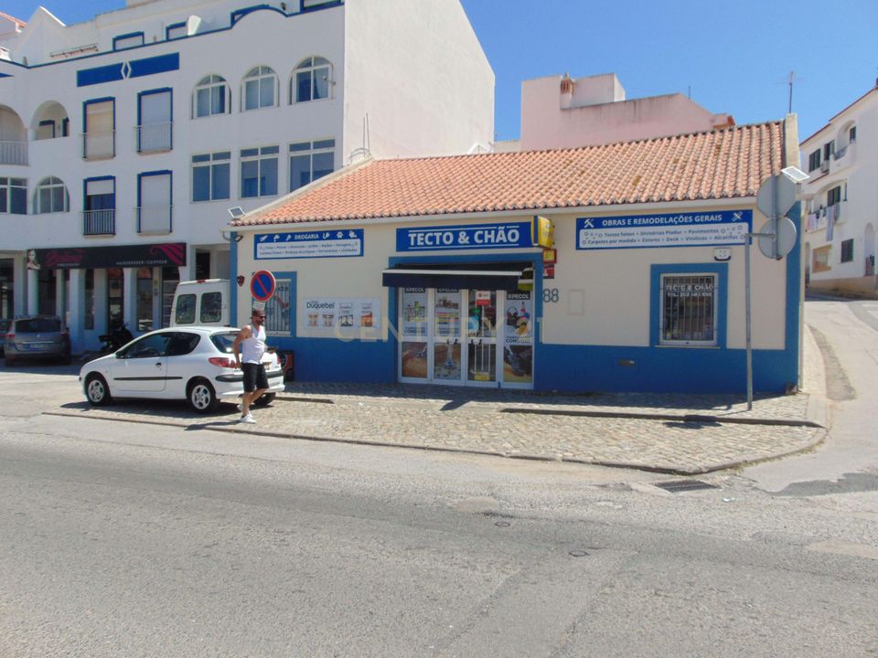 Erhvervsejendom i Estombar, Faro - foto 1