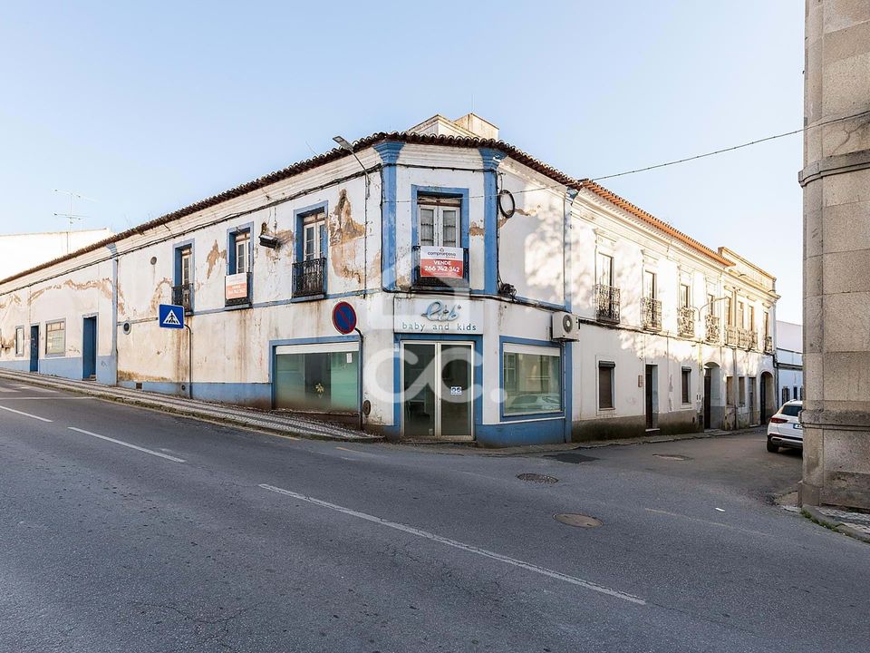 Erhvervsejendom i Reguengos de Monsaraz, Evora - foto 1