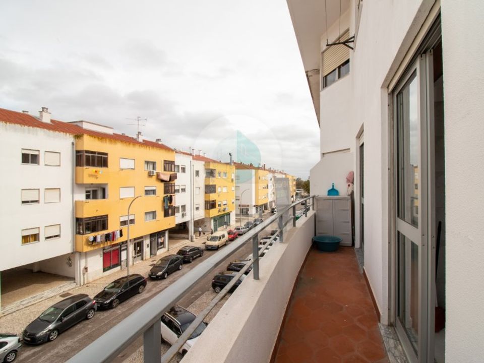 Lejlighed i Baixa da Banheira, Setubal - foto 1