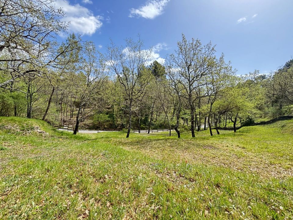 Helårsgrund i Montferrat, Var - foto 1