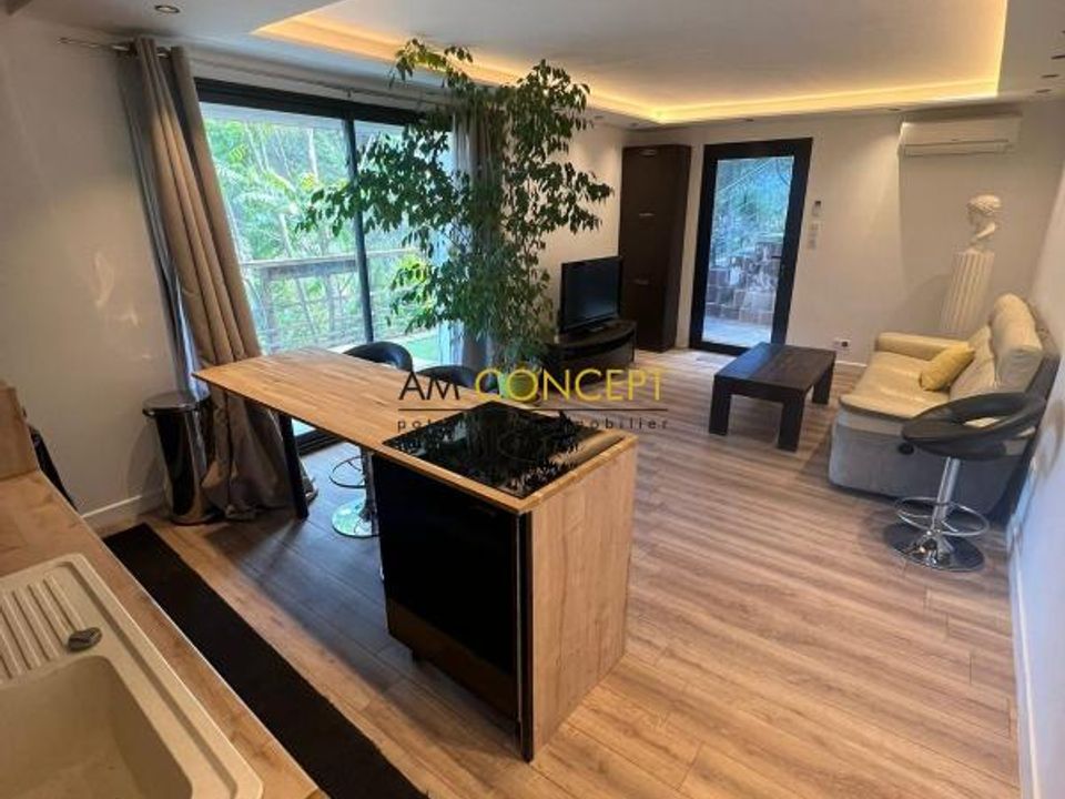 Villa in Contes, Alpes-Maritimes - foto 1