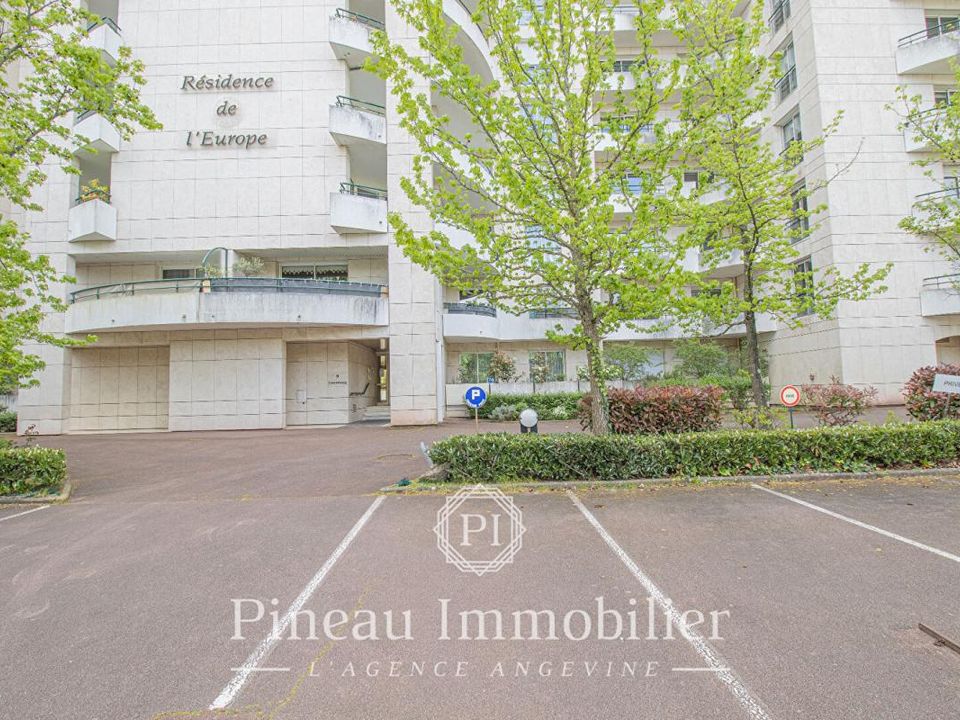 Parkeringsplads i Angers, Maine-et-Loire - foto 1