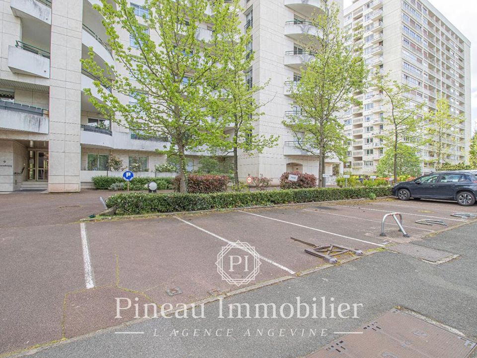 Parkeringsplads i Angers, Maine-et-Loire - foto 2
