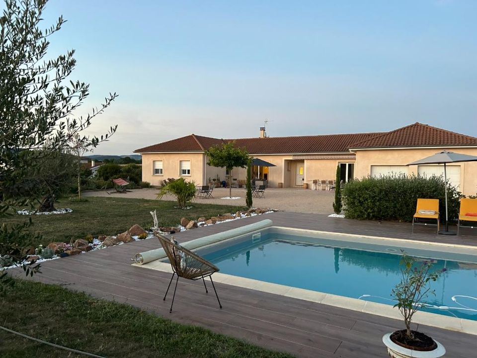 Villa i Feurs, Loire - bilde 1