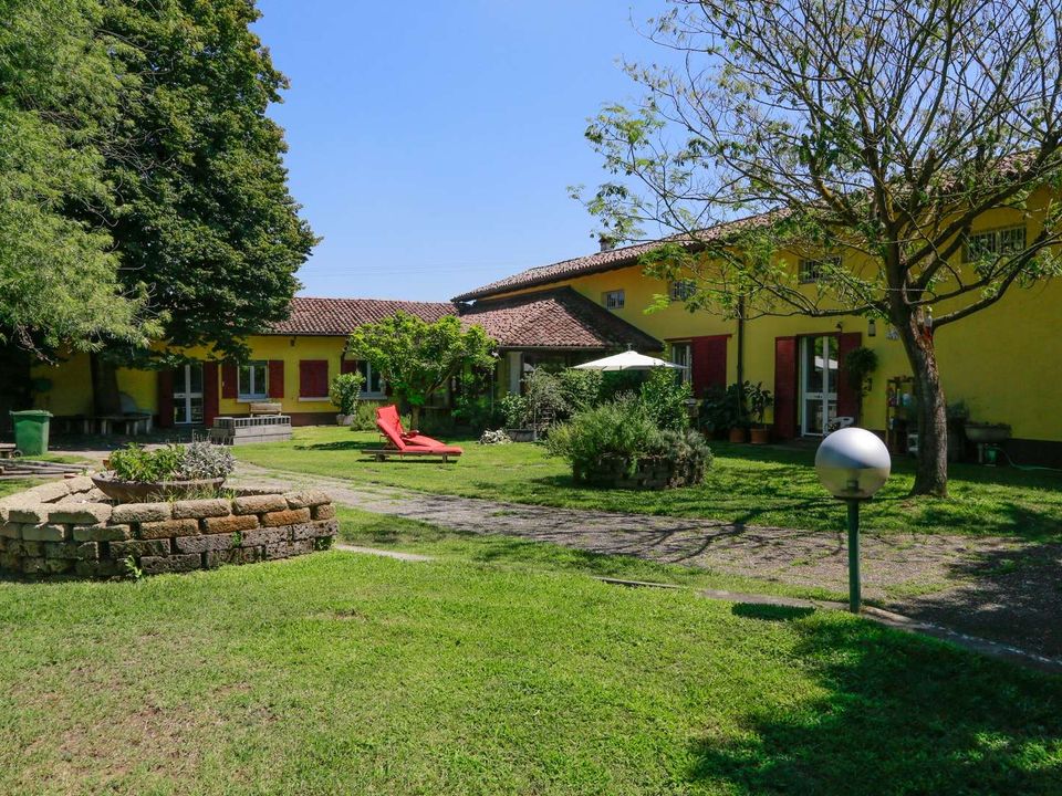 Willa: Lardirago, Pavia – zdjęcie 1