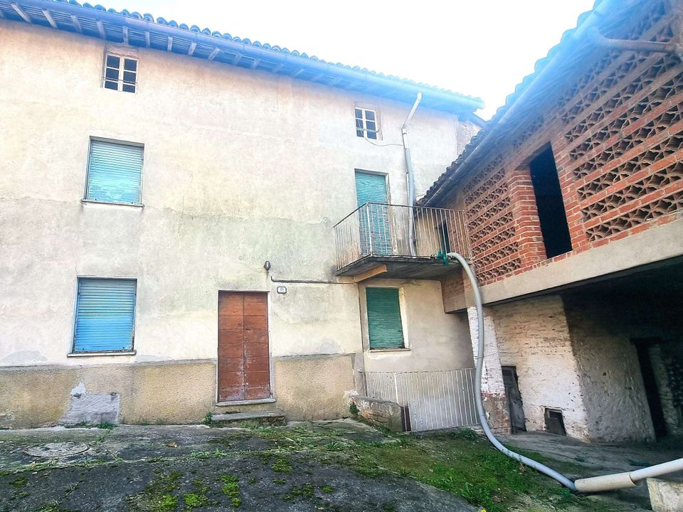 Byhus i Mombaruzzo, Asti - foto 2