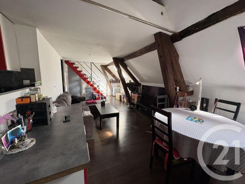 Apartment in Pont-Sainte-Maxence, Oise - photo 1