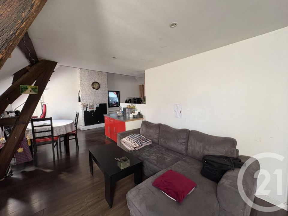 Apartment in Pont-Sainte-Maxence, Oise - photo 5