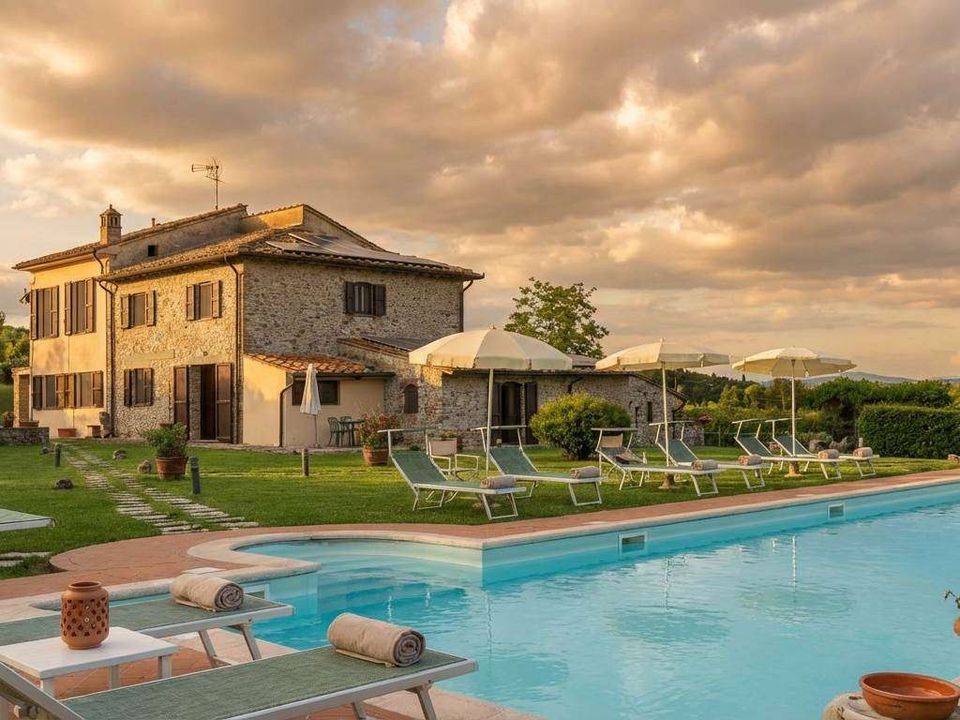 Gårdshus i San Gimignano, Siena - bilde 5