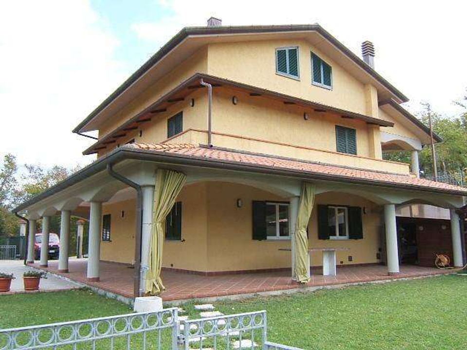 Villa i Aulla, Massa and Carrara - foto 1
