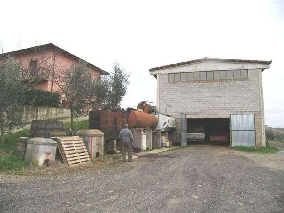 Helårsgrund i Cortona, Arezzo - foto 2
