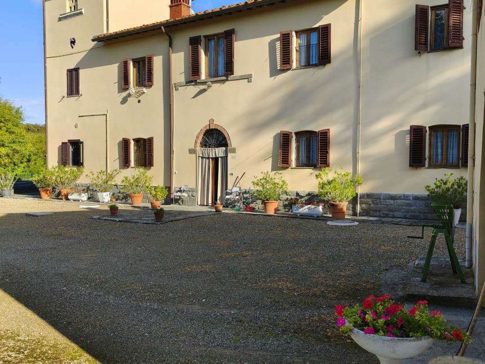 Farm hus i San Giovanni Valdarno, Arezzo - foto 3