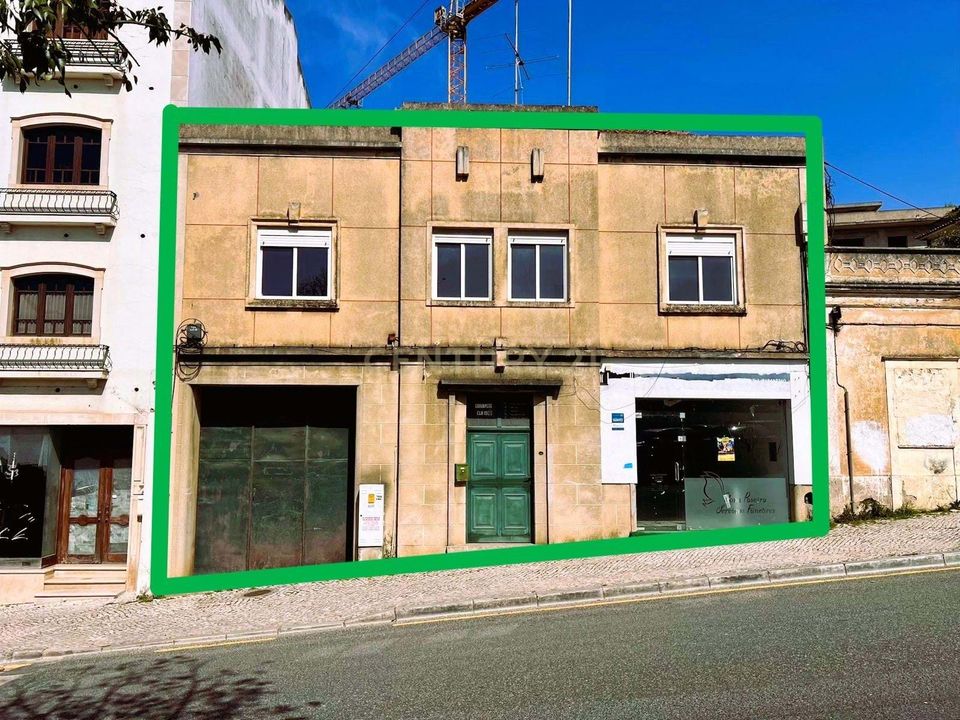 Erhvervsejendom i Caldas da Rainha, Leiria - foto 1