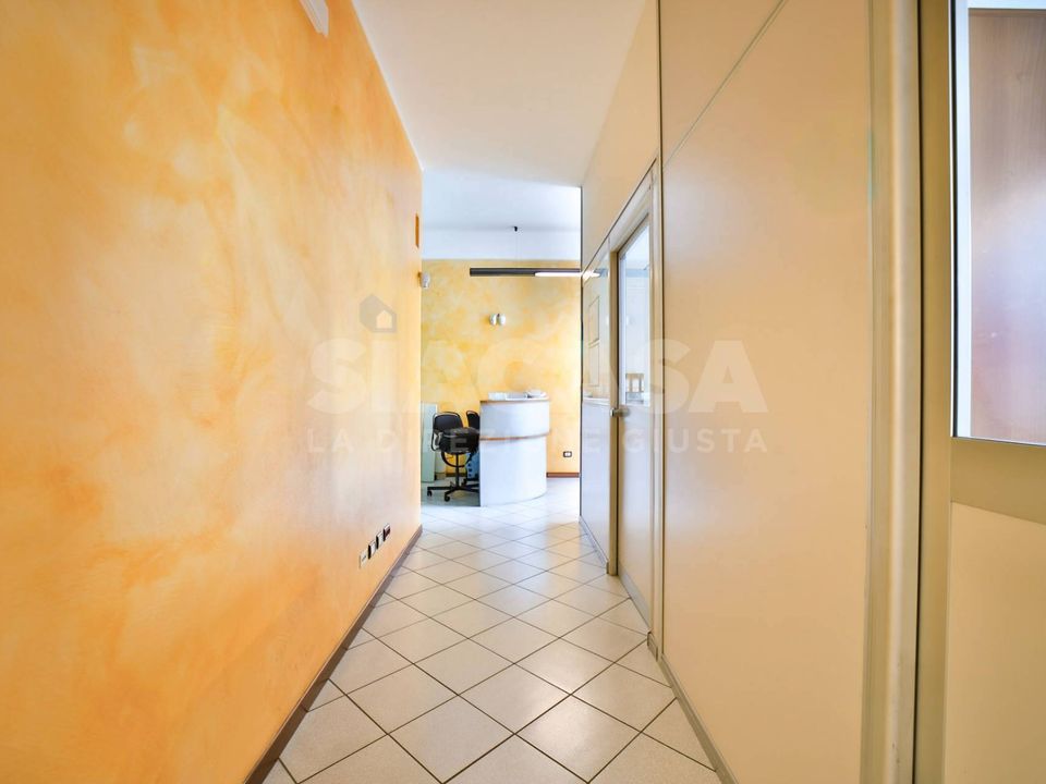 Erhvervsejendom i Agrate Brianza, Monza and Brianza - foto 3