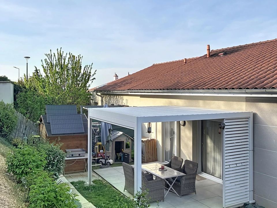 Lejlighed i Loire-sur-Rhône, Rhone - foto 1