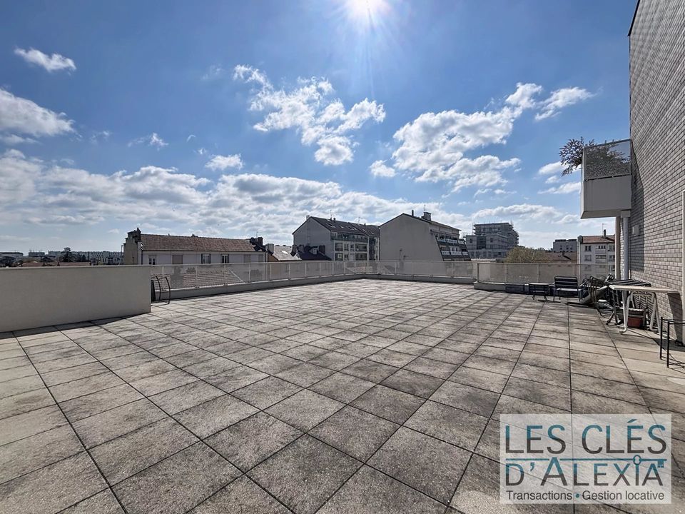 Lejlighed i Villeurbanne, Rhone - foto 1